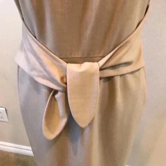 Tahari ASL Classic Tan Cap Sleeve Sheath Dress with Tie Front-Size 4 - Picture 5 of 7